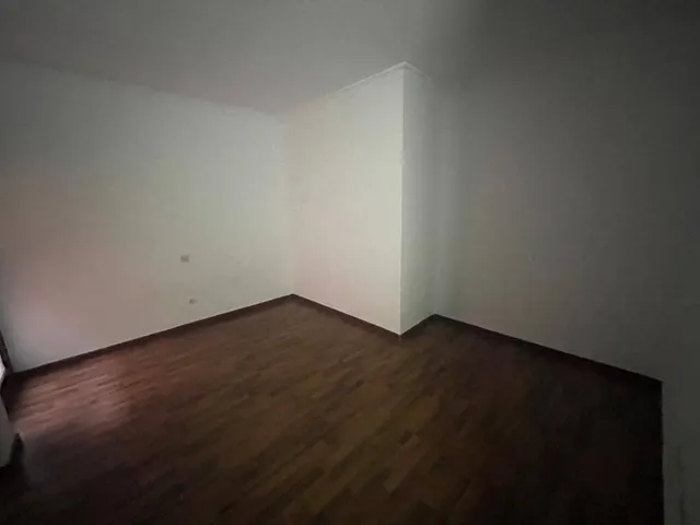 PISO EN VECINDARIO — 13