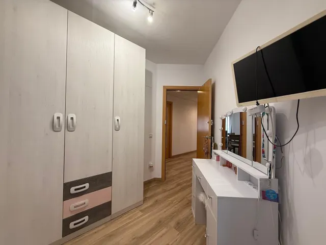 PISO DE 4 DORMITORIOS CON BALCÓN Y PATIO INTERIOR EN VENTA EN LA RÀPITA — 10
