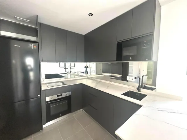 Piso 2 habitaciones 66m² en alquiler - López de Gomara — 12