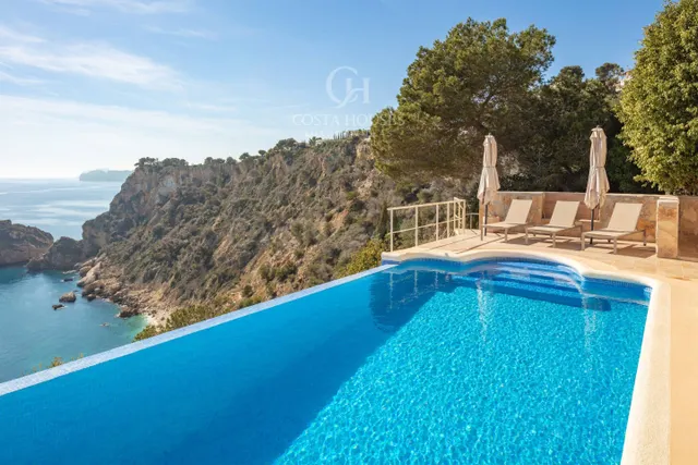 VILLA HORIZONTE INFINITO - PRIMERA LÍNEA SOBRE EL MAR MEDITE - foto 5
