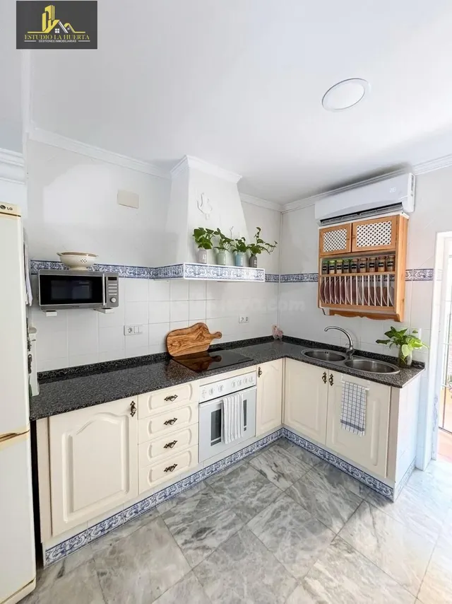 CASA AMPLIA EN PICADUEÑAS DE 164m2 - foto 3
