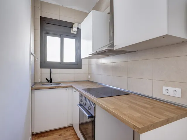 Piso en oferta en la barceloneta — 14