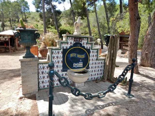 EXCLUSIVA VILLA EN COCENTAINA CON GRAN PARCELA Y BONITA PISCINA. — 7