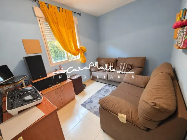Chalet independiente en Polop con Terraza y Jardín Privado - foto 4