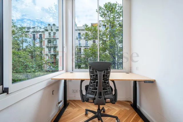 Piso reformado, listo para entrar a vivir con balcones y todo exterior en la nova esquerra de l' eixample — 19