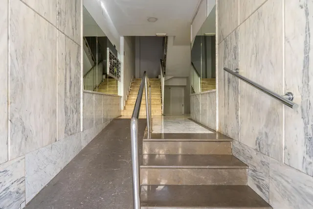 VENTA DE CÉNTRICO PISO EN ACERA DEL CASINO (CENTRO) - GRANADA — 36