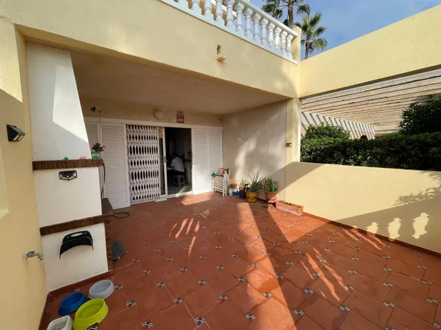 CHALET EN PRIMERA LÍNEA — 19
