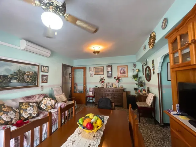 Apartamento de esquina, totalmente exterior y con terraza cerrada en Guardamar del Segura — 5