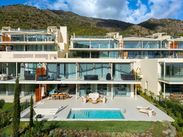 Apartamento de Lujo en la Reserva del Higuerón, Benalmádena — 3