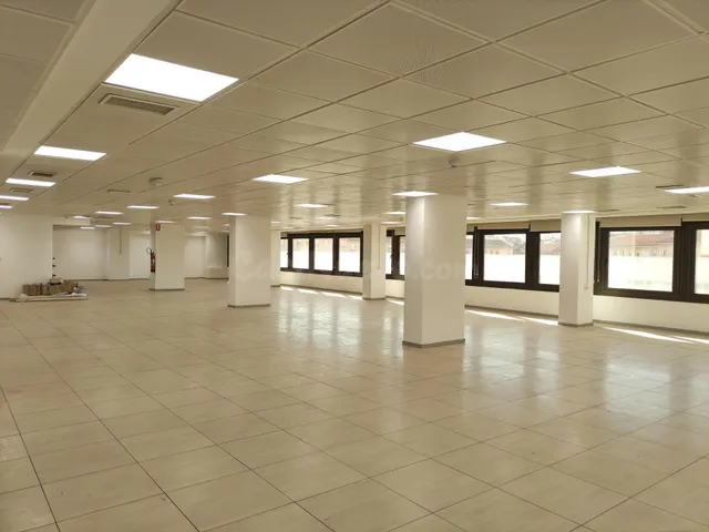 CUZCO-ORENSE , 690m2, exterior con 4 fachadas a la calle muy - foto 5