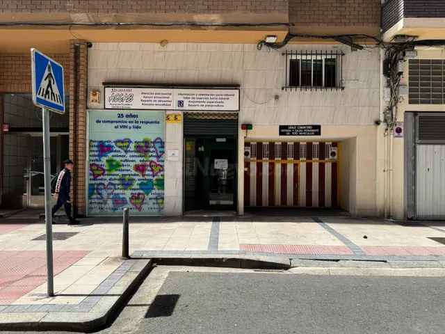 LOCAL COMERCIAL en calle Ruiz de Zorrilla