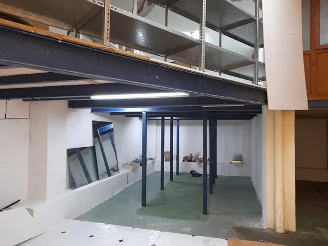 Venta o  alquiler de local comercial en Antequera — 9