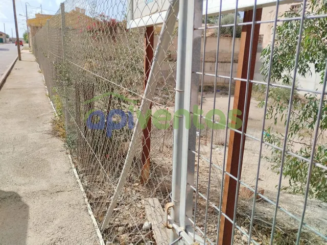 Solar urbano para nueva construcción — 12