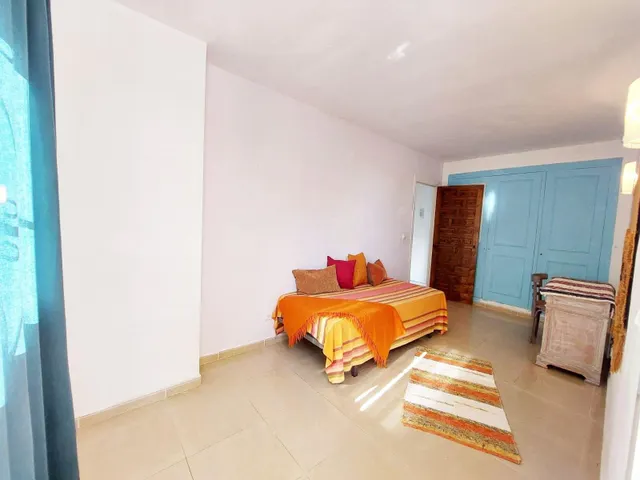 Pareado 4 dormitorios en Sitio de Calahonda — 28