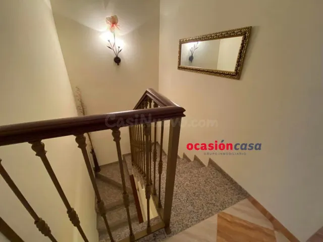 CASA DE RECIENTE CONSTRUCCIÓN A LA VENTA - foto 4
