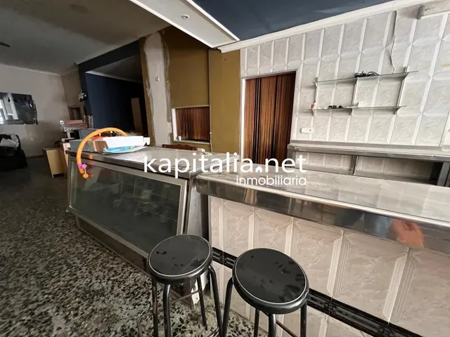 BAR-CAFETERIA A LA VENTA EN LA LLOSA DE RANES — 3