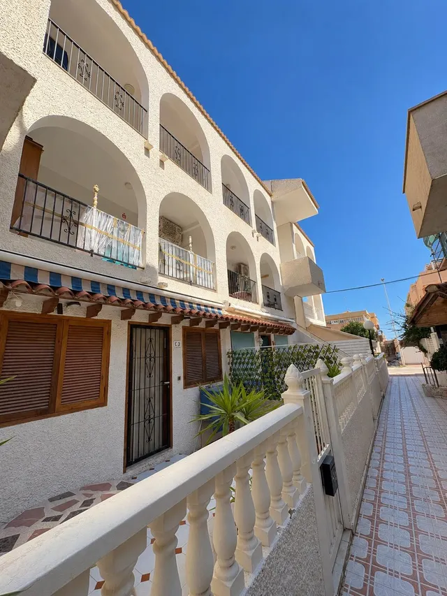 Atico Duplex 3d 2 B solárium Sur a 200 mts de la playa de La Mata- AV Europeos — 10