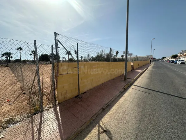 SE ALQUILA PARCELA COMERCIAL 3500 ms2, EN PRIMERA LINEA DE l - foto 4