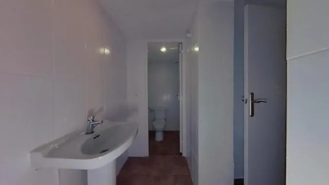 CASA EN VENTA OKUPADA EN C/ JOTA — 14