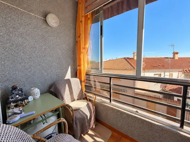 Piso con terraza y trastero en solarium a 500 metros de la playa y paseo maritimo. — 22