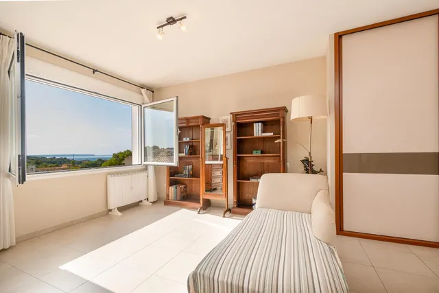 CHALET PAREADO EN GENOVA CON VISTAS A LA BAHÍA DE PALMA — 37