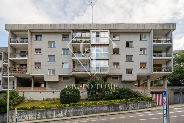 Amplia plaza de garaje cerrada con zona de lavado en Calle P - foto 5