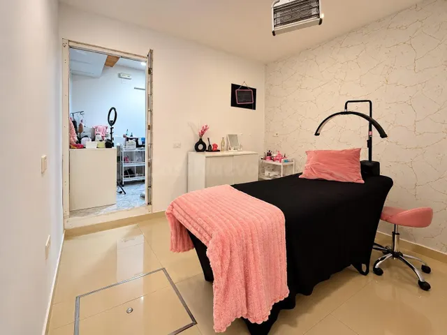 Local Comercial Reformado en Alquiler - Gamarra, Málaga - foto 3