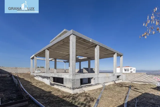 Parcela exclusiva con estructura de Chalet independiente y piscina en Urb. El Montecillo, Las Gabias — 9