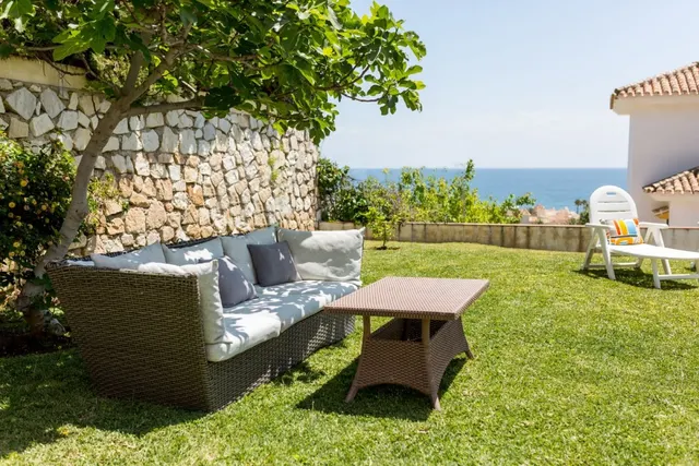 Villa 6 dormitorios con vistas al mar en La Cala de Mijas — 44