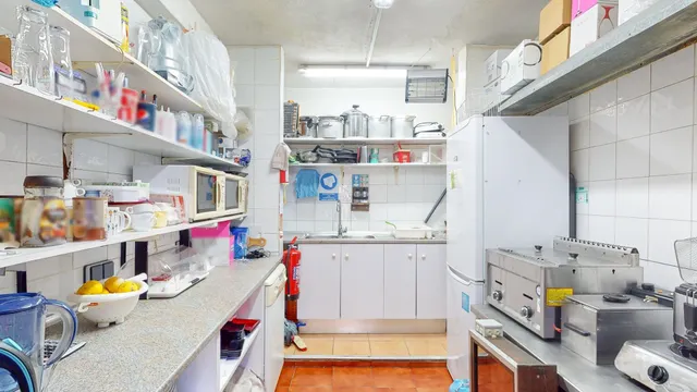 Oportunidad: traspaso de local comercial en Santa Ponça — 15