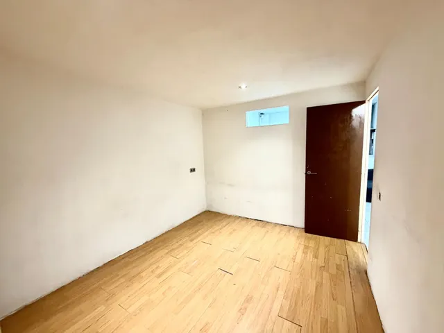 Encantadora Casa en La Marina del Port - Oportunidad para Reformar — 33