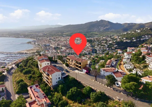 Casa en Puig Rom con vistas panorámicas a toda la bahía de R - foto 3