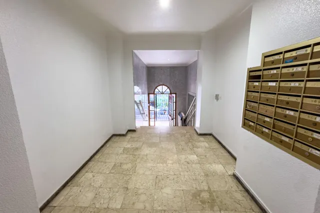 Ático para Reformar en calle la Loma — 21
