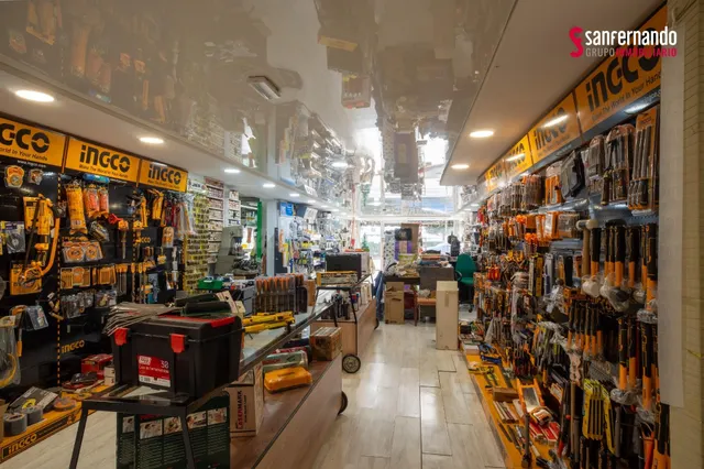 Local Comercial de 367m2 en Marqués de la Hermida - foto 3
