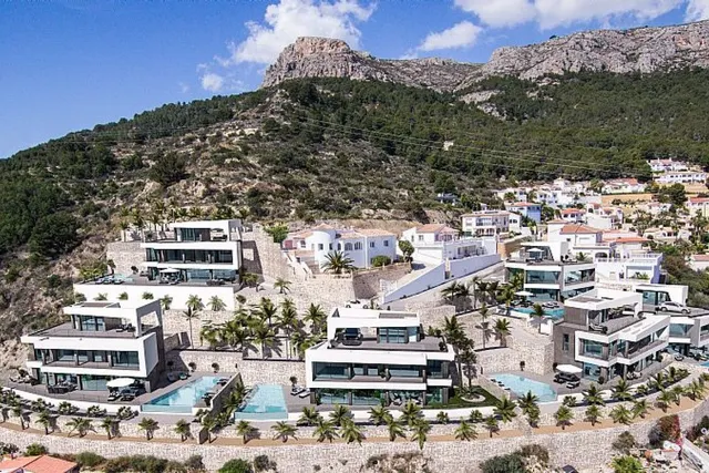 Villa 4 habitaciones 410m² en venta - Cucarres - foto 5