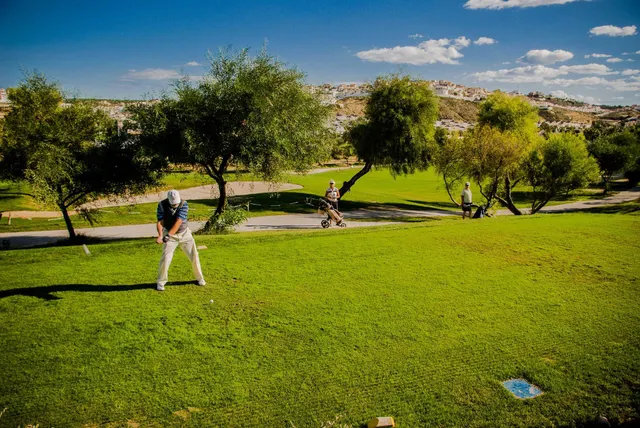 VILLAS DE OBRA NUEVA EN ROJALES — 14