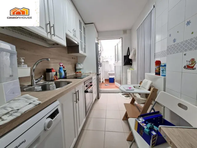 PISO EN PLANTA BAJA EN EL CENTRO DE CHICLANA CON PATIO — 5