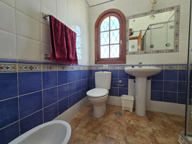 Bungalow de 2 dormitorios con jardín privado y vista a la piscina – Playa del Inglés — 15