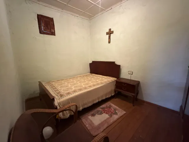 SE VENDE CASA CON PARCELA EN SANDIAS. — 27
