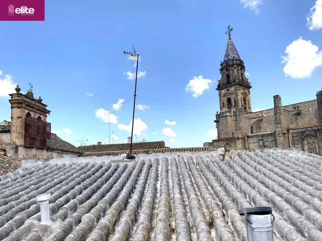 MAGNIFICA CASA EN EL CENTRO DE JEREZ — 47