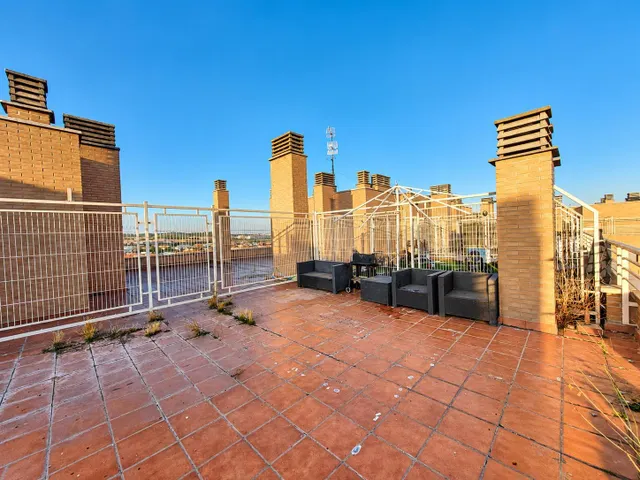 Espectacular dúplex tipo tríplex con solárium privado y vistas en actur — 34