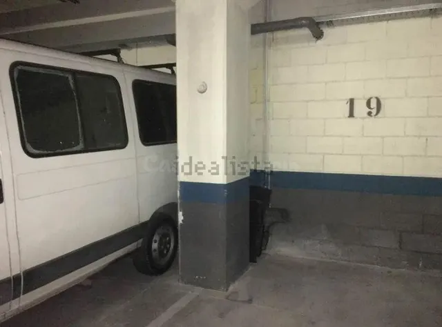 VENTA DE PLAZAS DE GARAJE EN VILLAVERDE ALTO