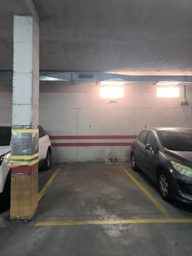 Amplio piso con terraza, cochera y trastero en Miralbaida (en urbanización ajardinada) — 11