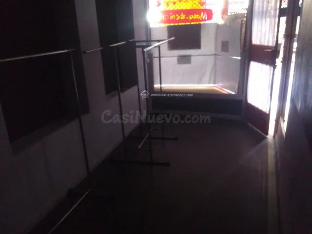 Local comercial 43m² en alquiler - PARTE ANTIGUA — 4