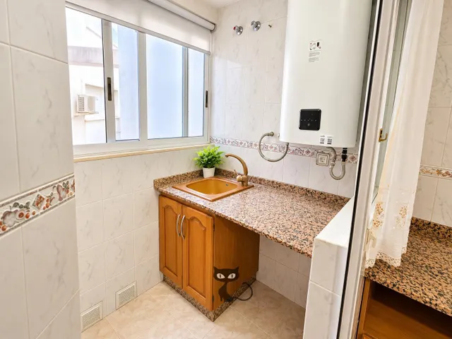 Piso Amplio con Balcón, Trastero, Plaza de Garaje y Ascensor en Massanassa!!! — 26