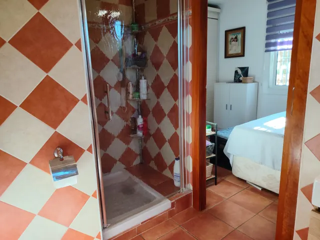Casa en venta en Piera con dos viviendas independientes, jardín, piscina y parking — 44