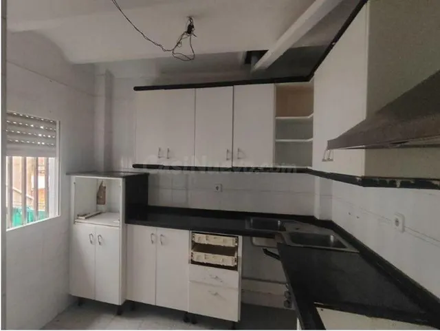 ¡Gran Oportunidad en La Canonja! Vivienda de 270m2 con Poten - foto 2