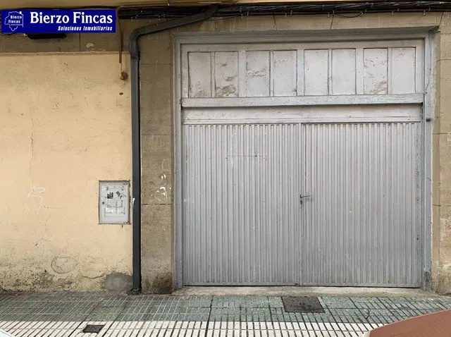 SE ALQUILA LOCAL-ALMACÉN EN LA ZONA ALTA DE PONFERRADA - foto 3