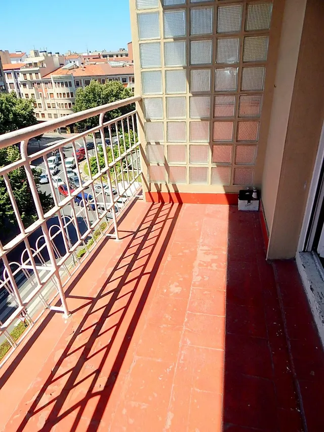 ETXEA Vende piso en el centro de Pamplona, 4 dormitorios, salón cocina, baño y aseo — 25