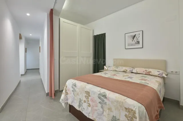EXCLUSIVO PISO DE LUJO, CON LICENCIA TURÍSTICA, EN EL CENTRO - foto 3